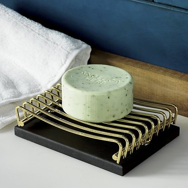 Affordable Holiday Gift Ideas Under $25 | Easy Shopping