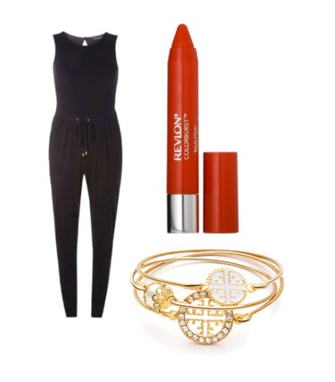 Affordable Holiday Outfits: 9 Stylish Looks Under Budget