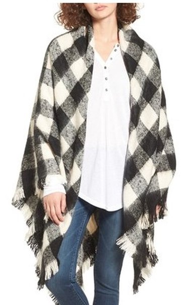 Gifts for Coworkers: High-End vs. Budget-Friendly Options