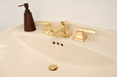 Sink Drain Types: Choosing the Right One for Your Sink
