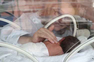 Financial Assistance for Premature Baby Families | Preemie Parents Foundation