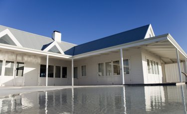 Flood Zone Lookup: Determine Flood Risk & Insurance Needs