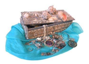 Protect Your Valuables: A Guide to Shipping Insurance