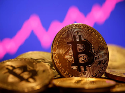 Bitcoin Crash: Crypto Experts Advise Investors Against Panic Selling