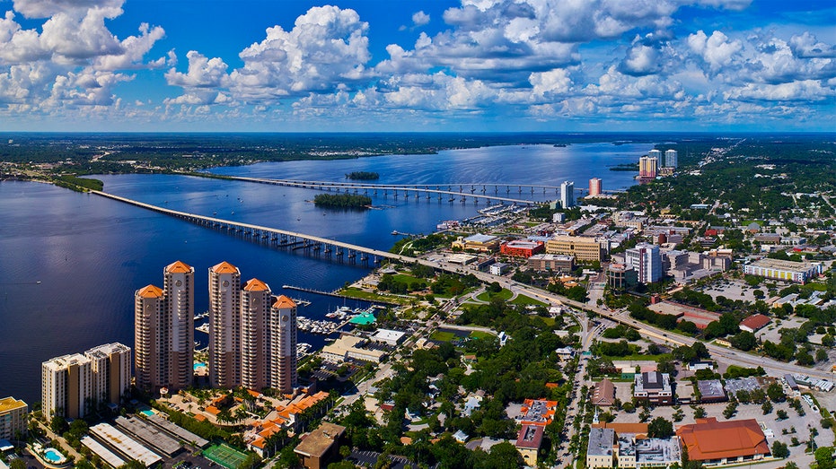 Top 10 Best Retirement Destinations in the U.S. - U.S. News