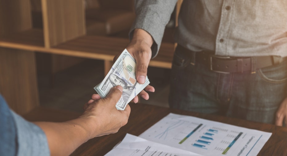 Understanding Small Personal Loans: How They Work & What to Expect