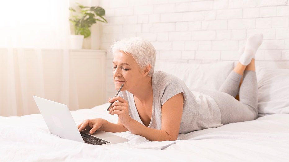 Best Part-Time Retirement Jobs Paying $15+/Hour | [Year]