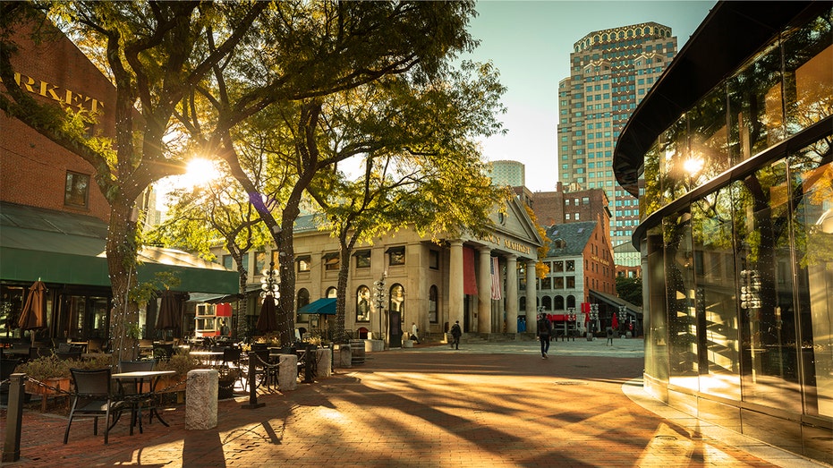 Lottery Ticket Sales: Which US States Lead the Way?