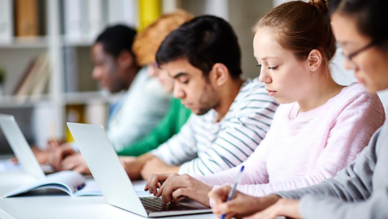 When Do Adults Become Financially Independent? A Guide