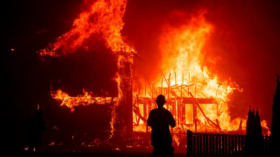 California Wildfire Insurance Crisis: Homeowners Face Scarcity & Rising Costs