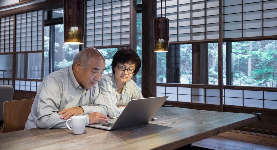 Accessing Cash Value: 5 Ways to Utilize Your Life Insurance Policy