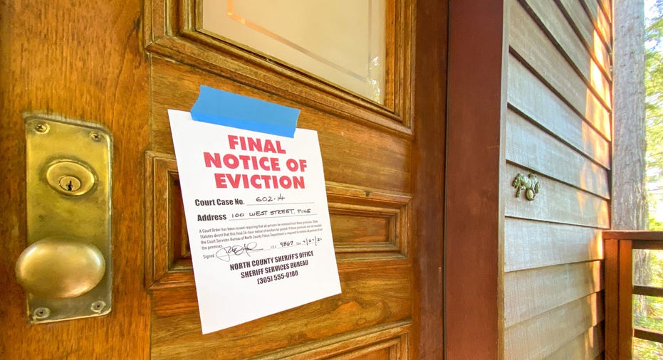 5 Simple Ways to Reduce Expenses After COVID-19 Aid Ends