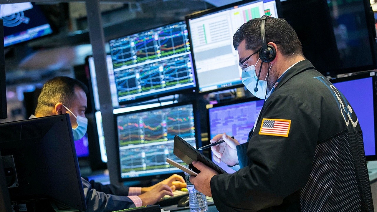 AIG Reports Net Loss Amidst Catastrophes & COVID-19 Costs