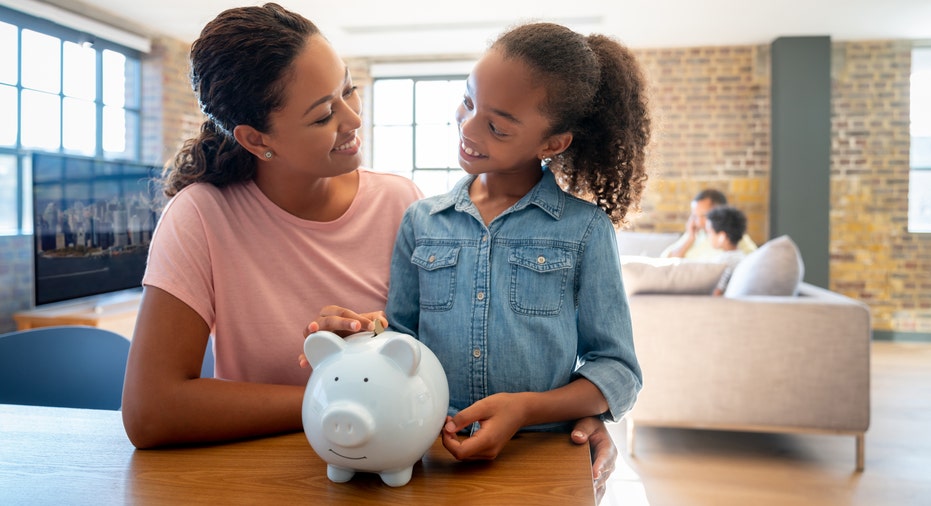Raising Financially Savvy Kids: A Guide to Early Money Habits