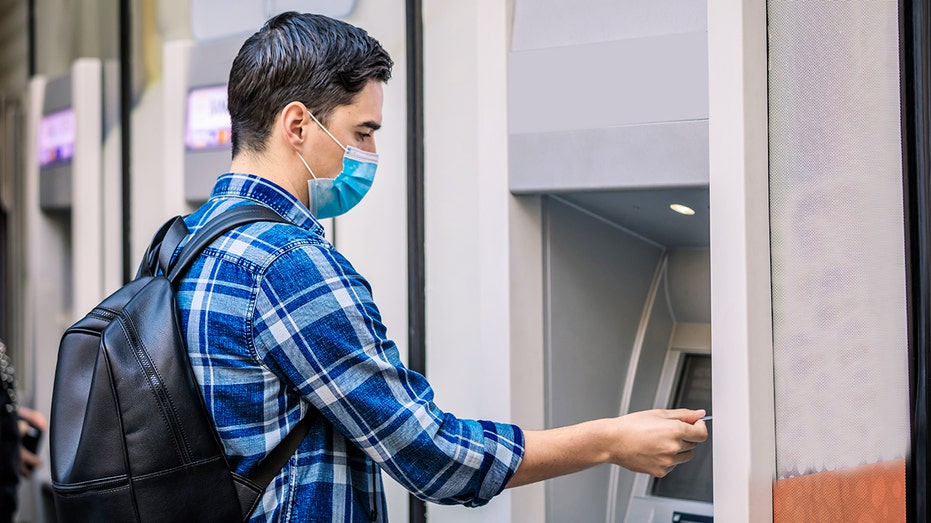 Is Your Income Middle Class? Pew Research Center s New Calculator Reveals