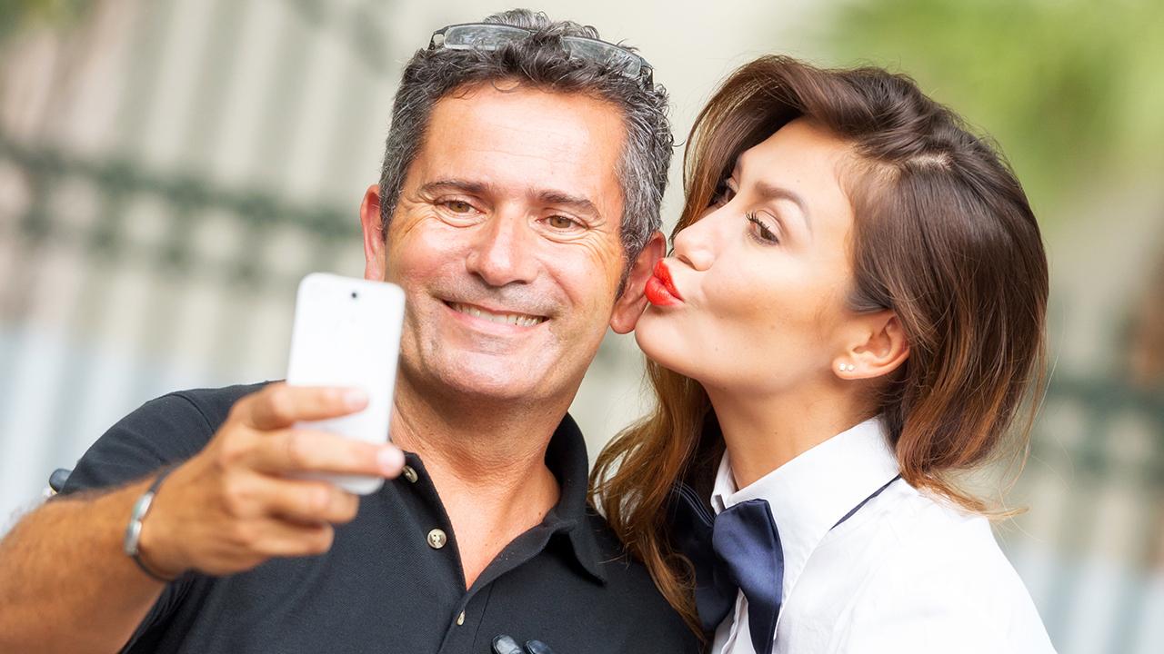 How Bad Credit Impacts Relationships & Marriage: A WalletHub Survey