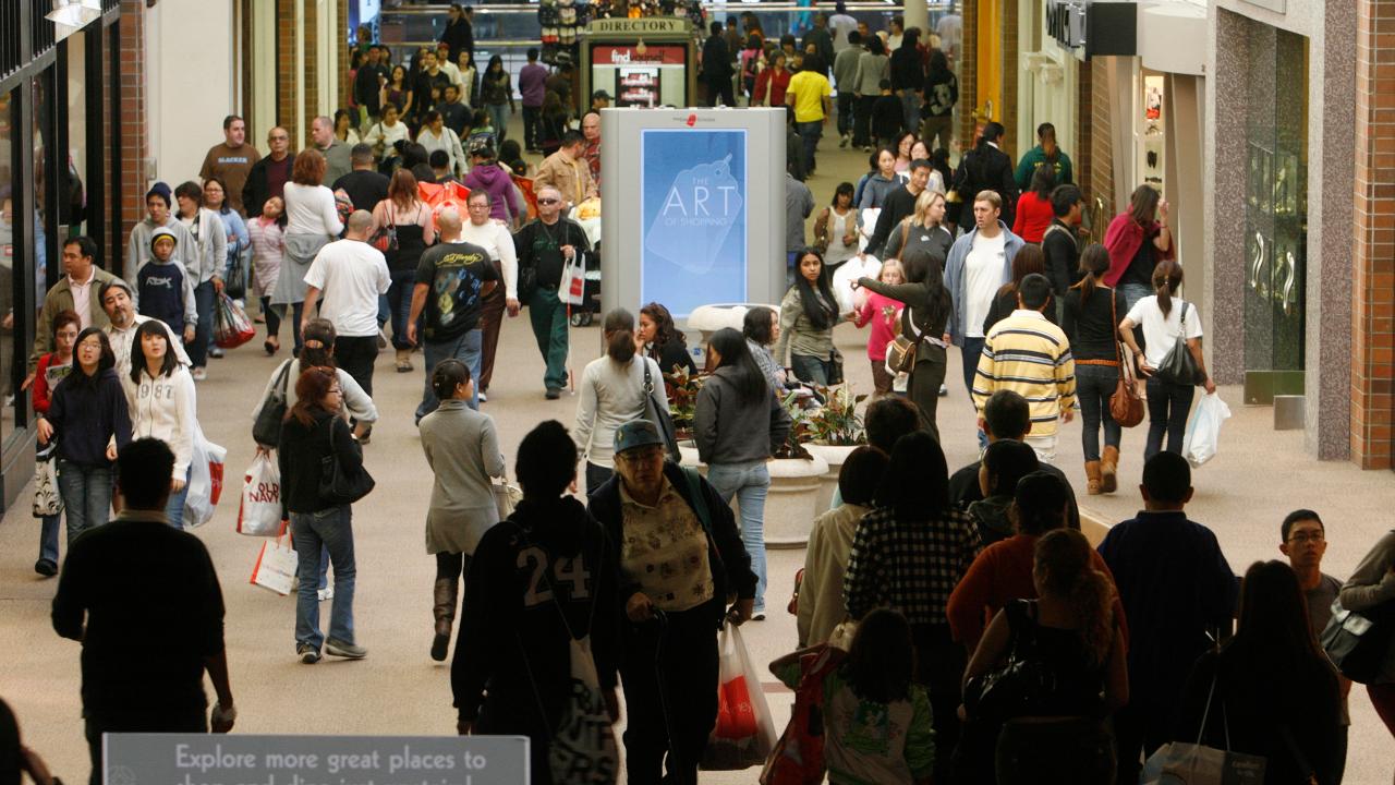 Consumer Spending Fuels Investment Boom: Insights from Kevin Hassett