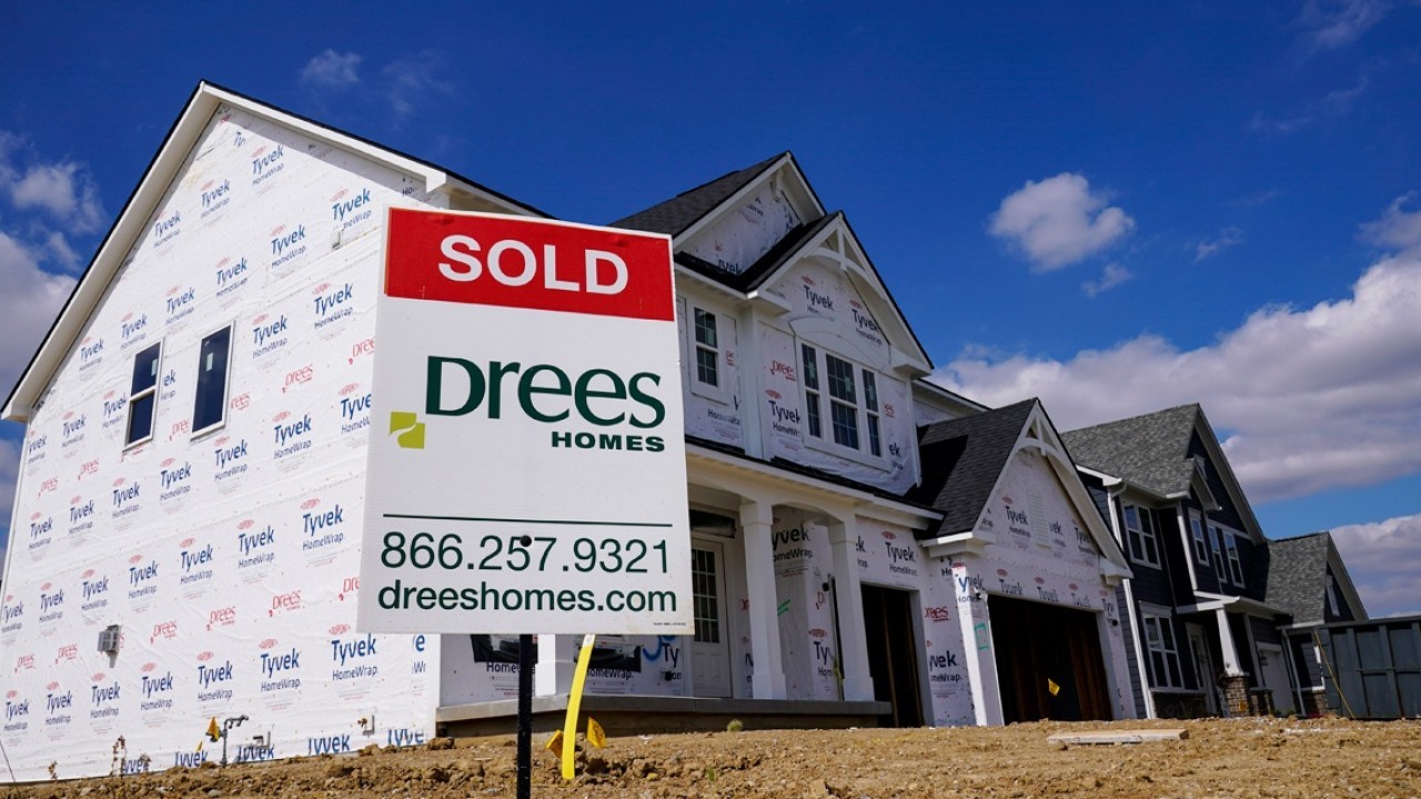 Lumber Prices Rebound: Expert Insights on Market Trends & Housing Impact