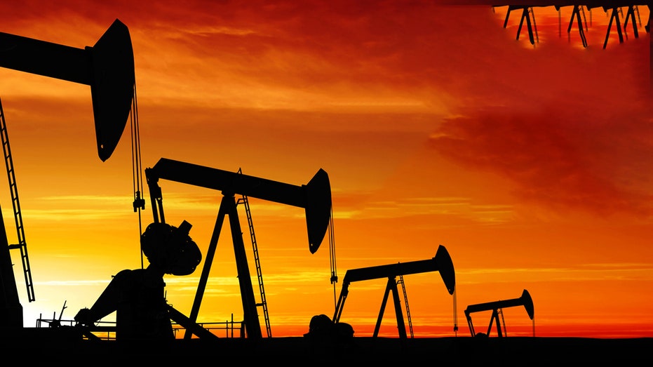 Global Markets React to New COVID-19 Travel Bans; Stocks Decline