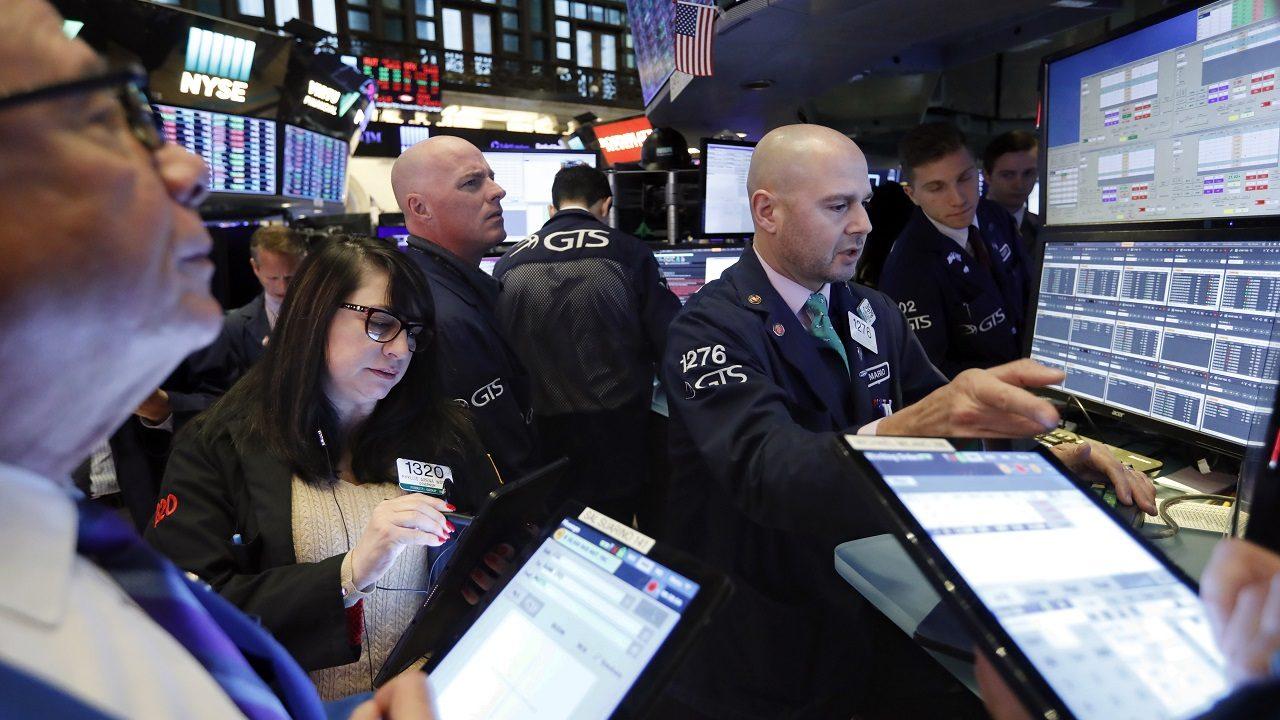 S&P 500 Suffers Trillion-Dollar Loss Amid Coronavirus Concerns
