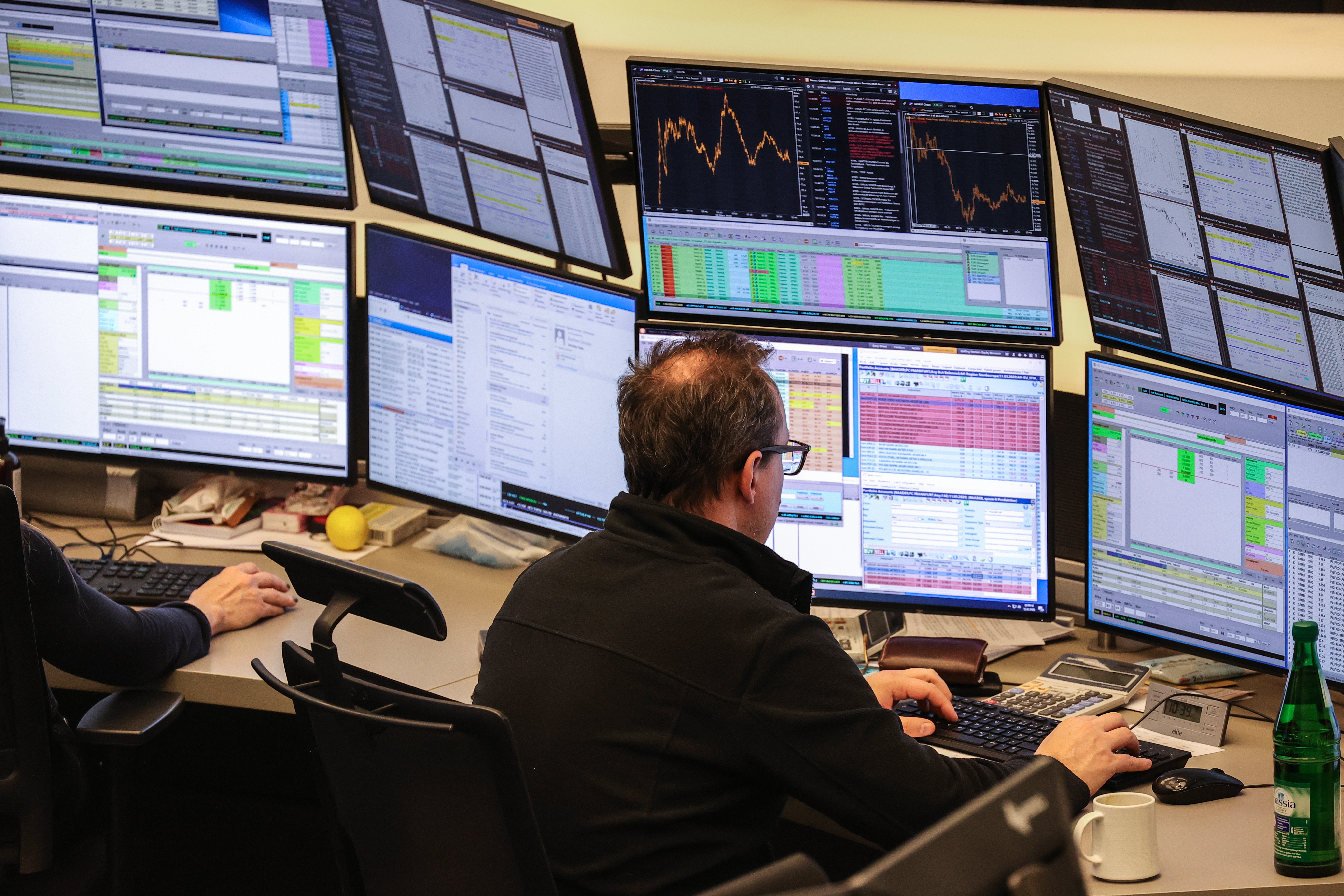 Remote Trading Challenges: Why It s Different for Financial Professionals