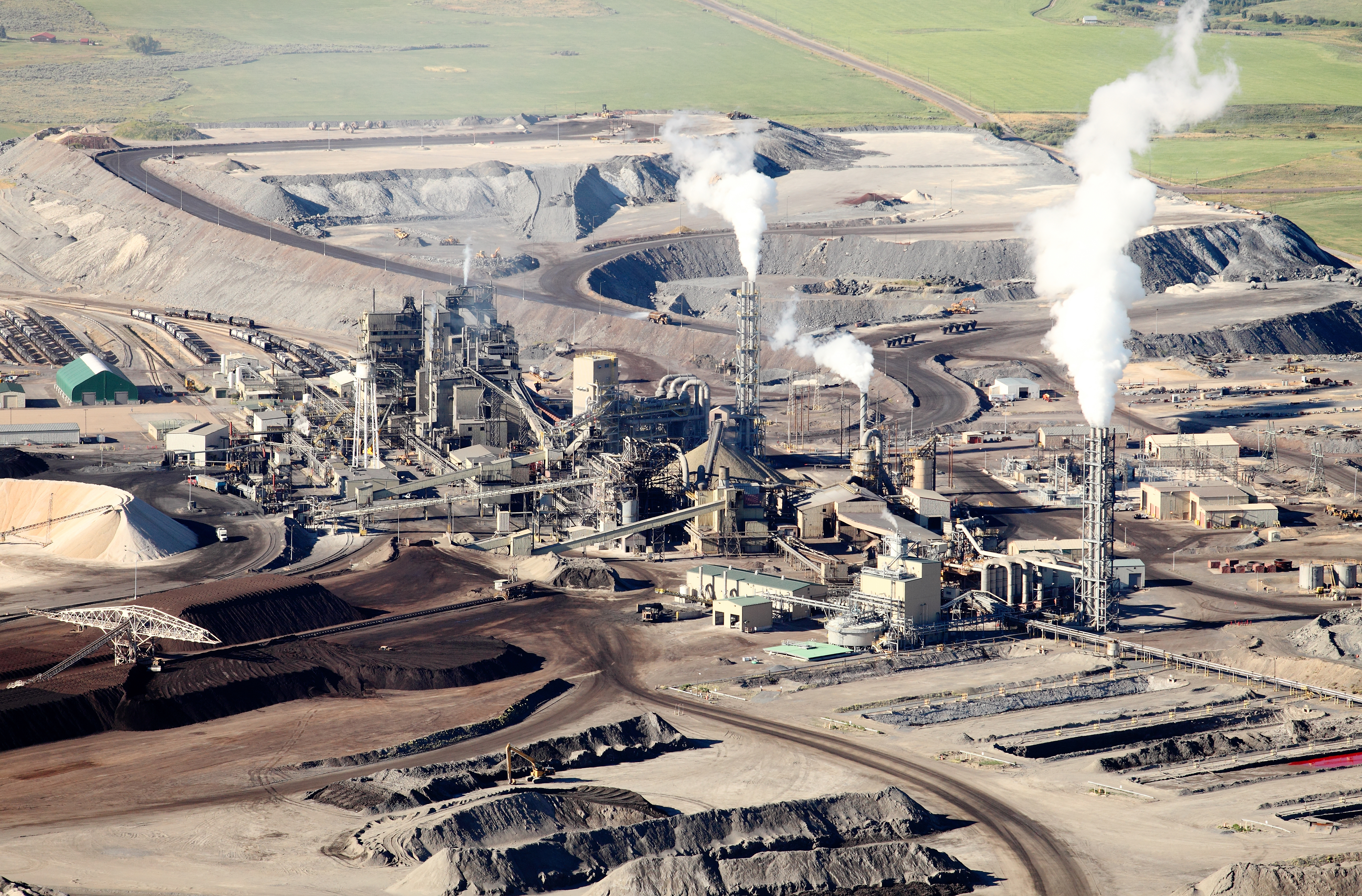 Bitcoin s Energy Consumption: A Cost of Innovation?