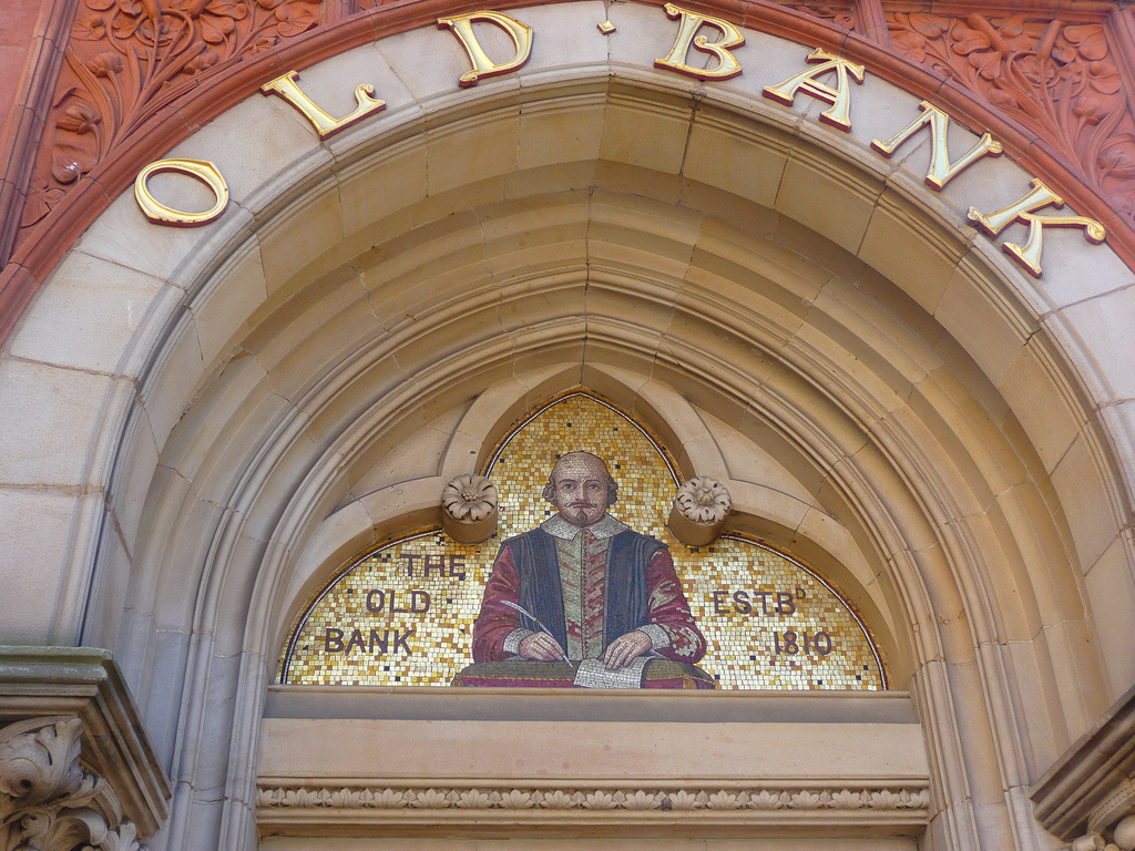 Australian Banks: Record Profits Under Pressure from Fintech and Big Tech