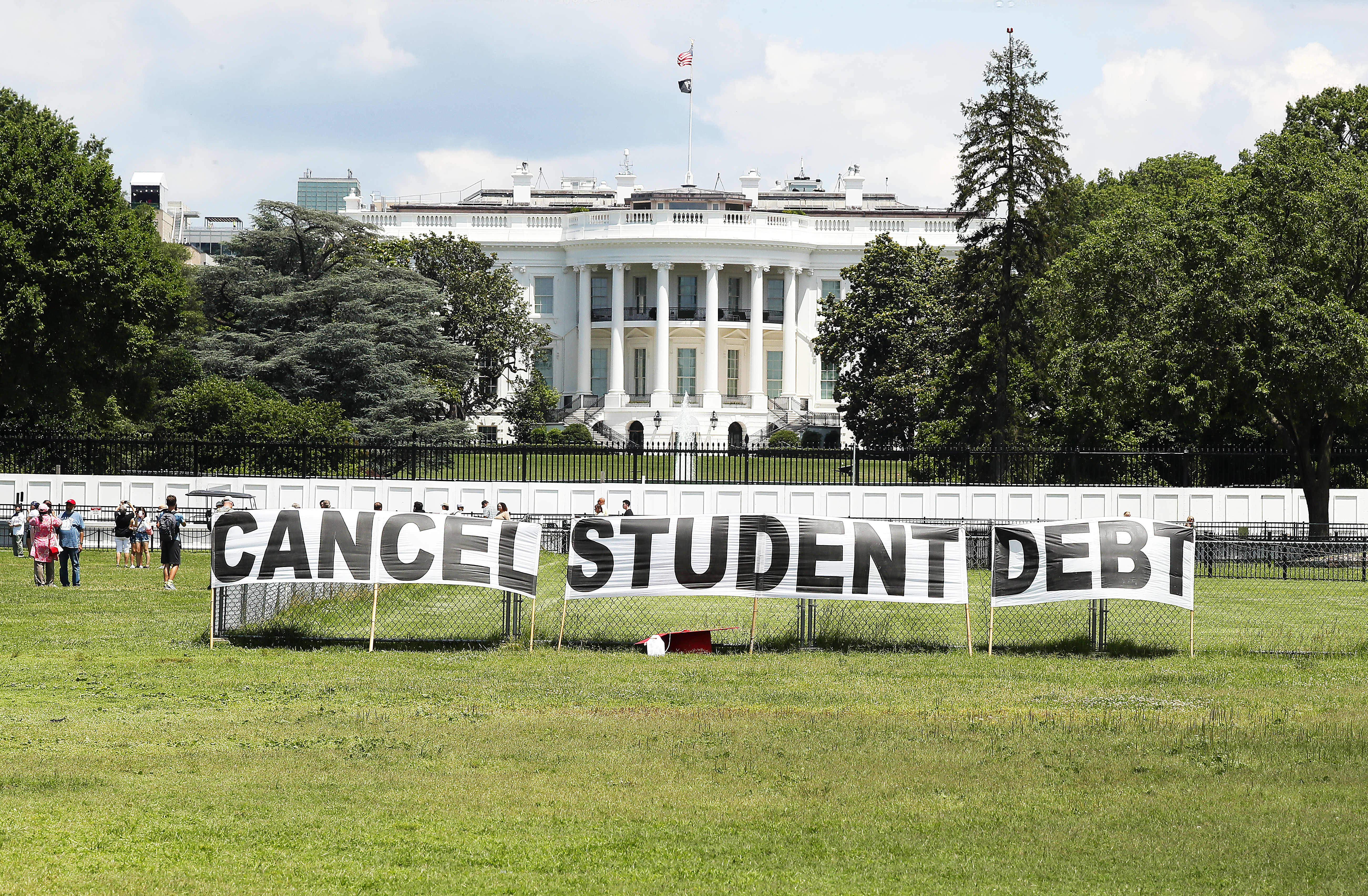 Student Loan Debt Cancellation: Economic Impact & Targeted Relief
