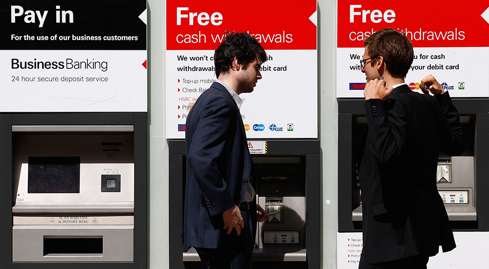 Travel Smarter: How Economic Thinking Saves You Money Abroad