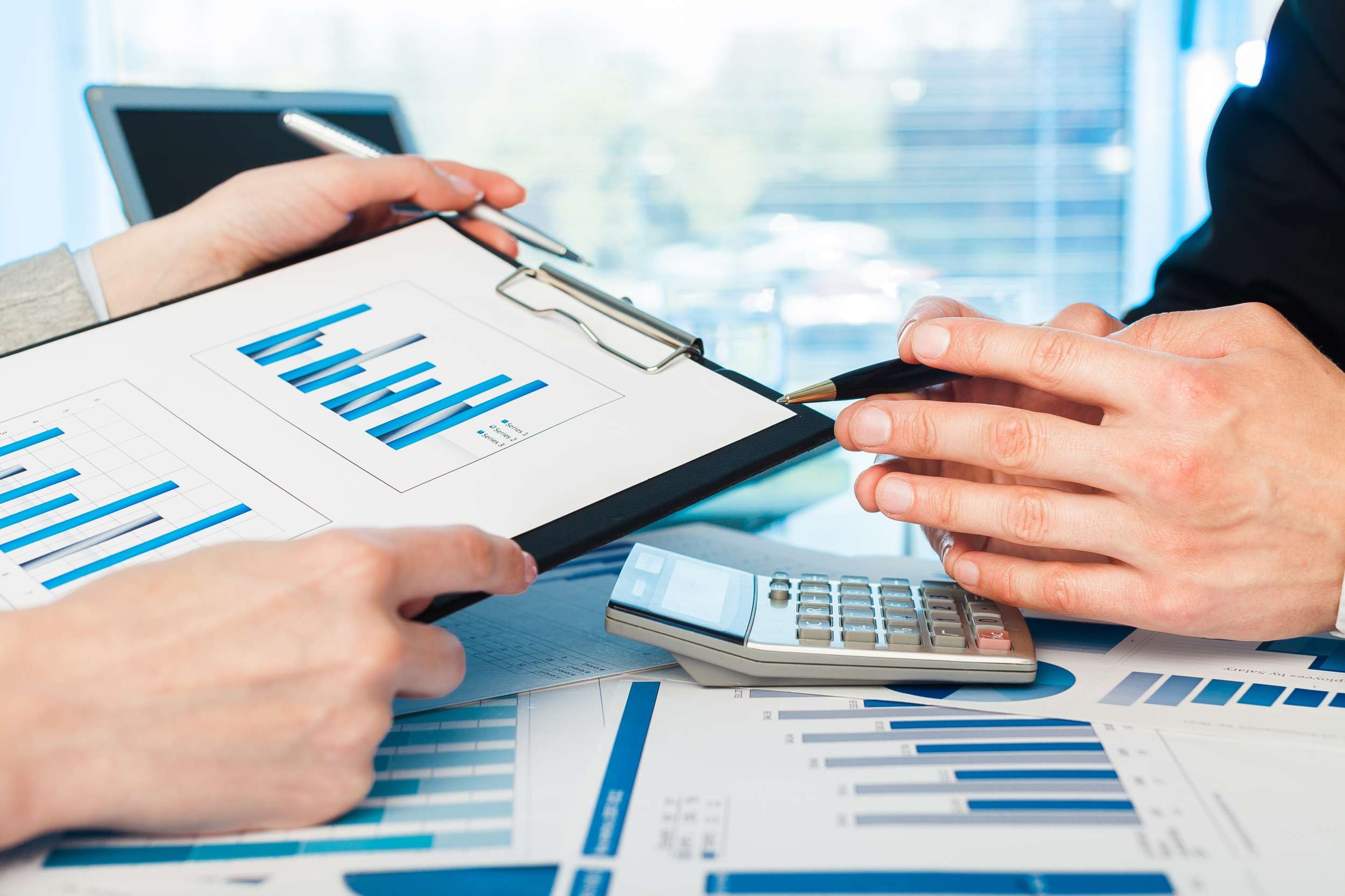 Advertising Budget: Definition, Planning & Best Practices