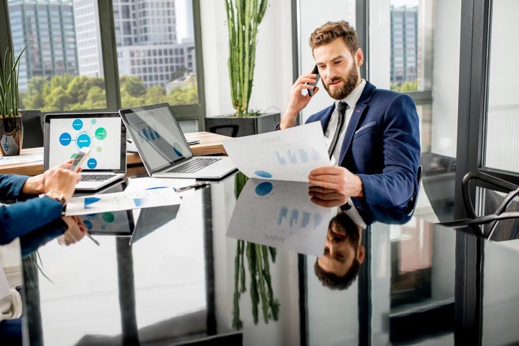 Understanding Money Managers: Services & Benefits