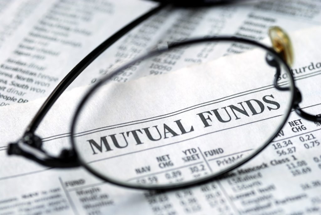 Open-End vs. Closed-End Mutual Funds: A Comprehensive Comparison