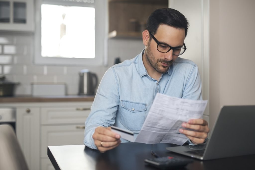 Home Office Expenses: Deducting Costs & Tax Benefits