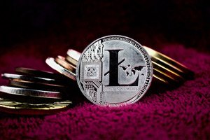 Litecoin Surges 7% Amid Amazon Bitcoin Payment Rumors