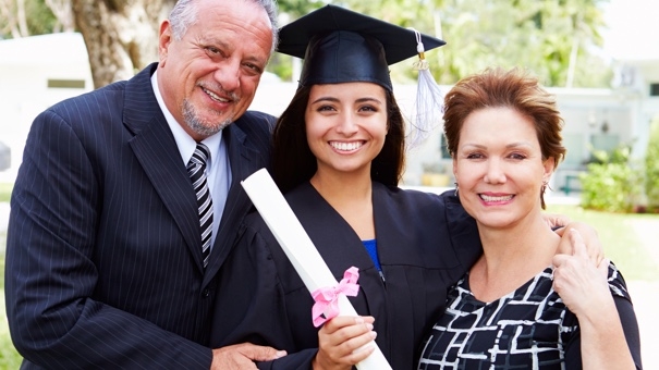 Cosigning a Student Loan: Risks and Financial Implications