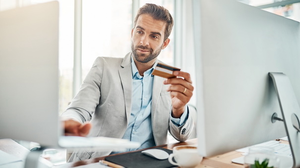 Waive Credit Card Annual Fees: Strategies & Tips for 2024