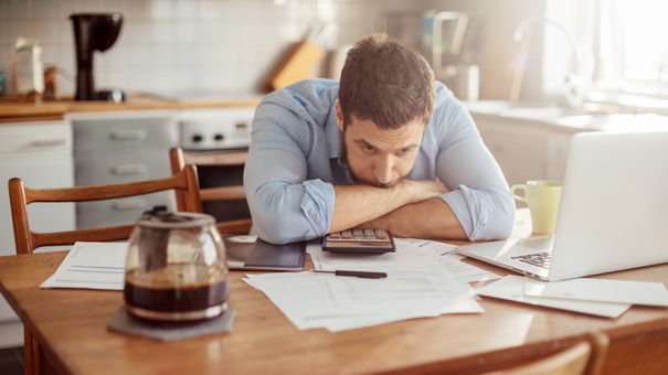 Recognizing Excessive Debt: 5 Warning Signs & What to Do