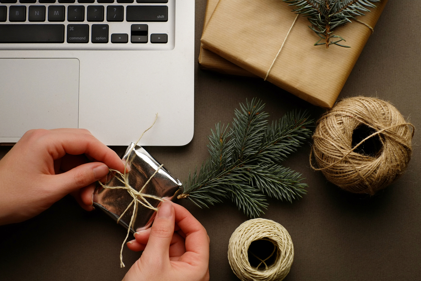 Holiday Budgeting Guide: Plan & Save for Festive Season