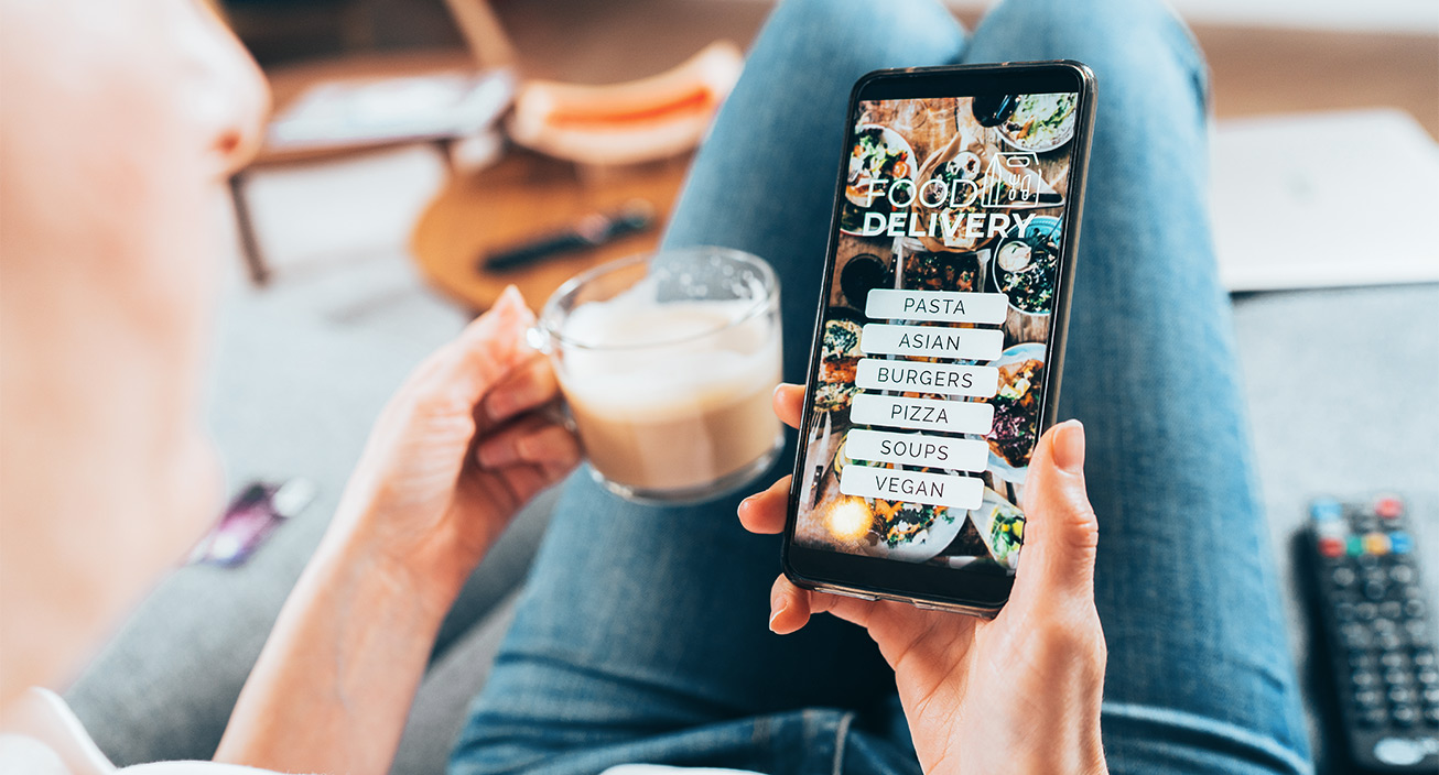 The Hidden Costs of Solo Shopping: Does Shopping Alone Impact Your Budget?