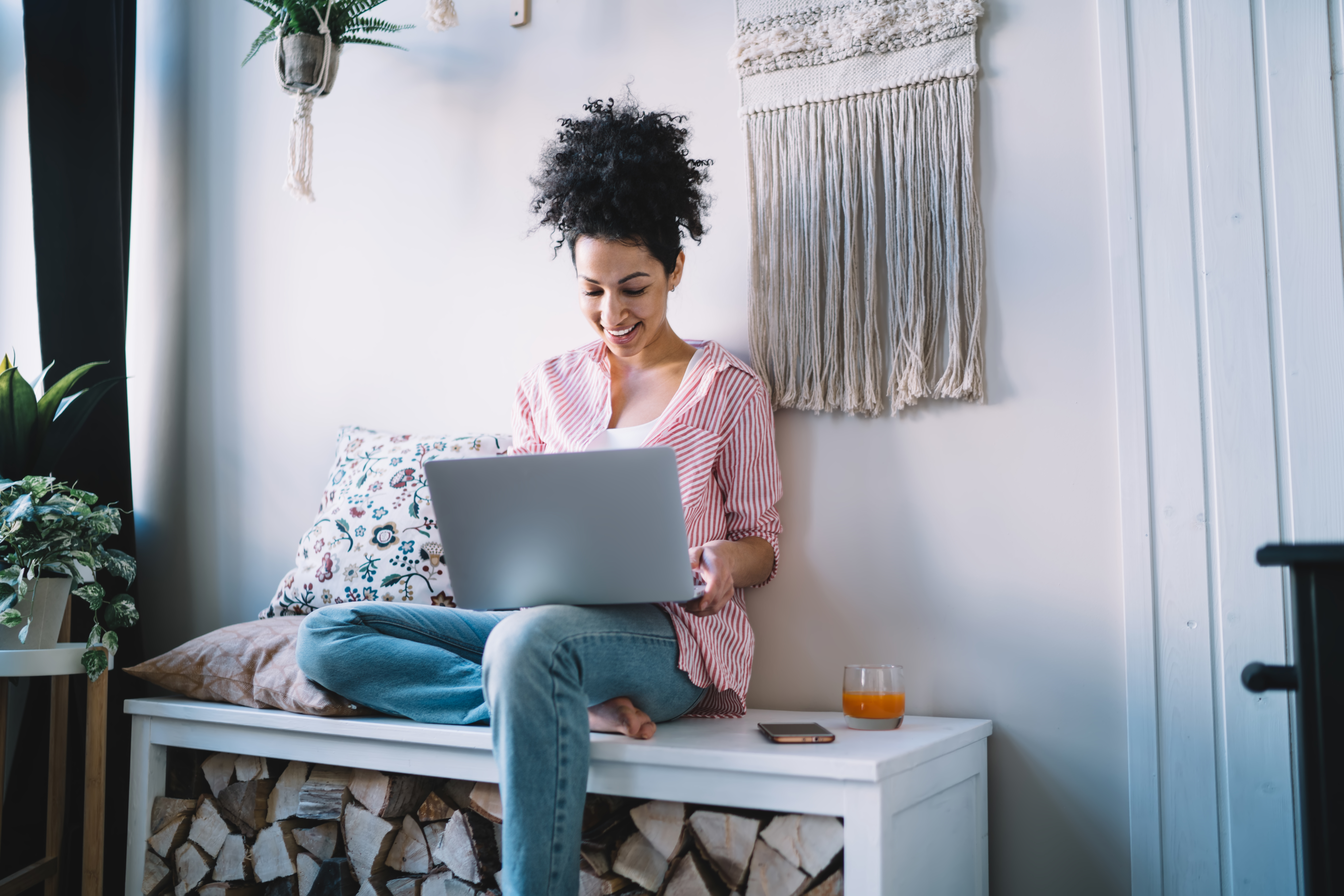 Buying a Home with Poor Credit: Options & Strategies