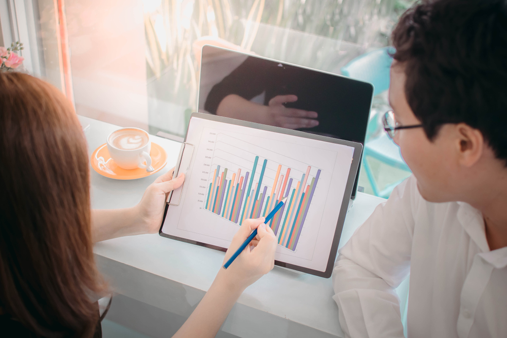 ETFs vs. Index Funds: A Comprehensive Comparison for Investors