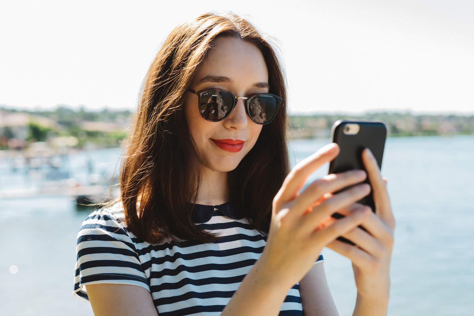 5 Smart Ways Your Smartphone Can Save You Money