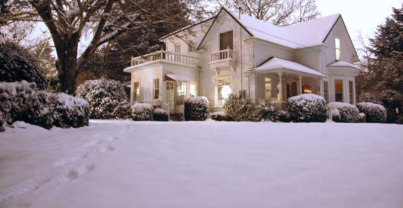 Homeownership Costs: Unexpected Expenses & Budgeting Tips