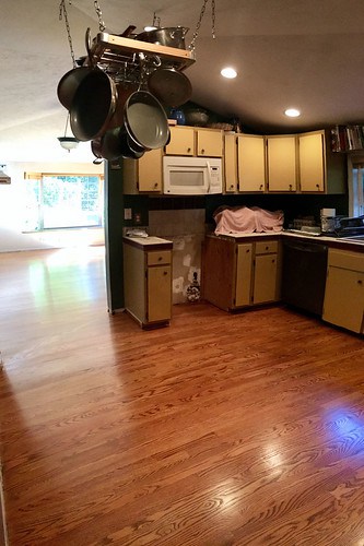 Homeownership Costs: Unexpected Expenses & Budgeting Tips