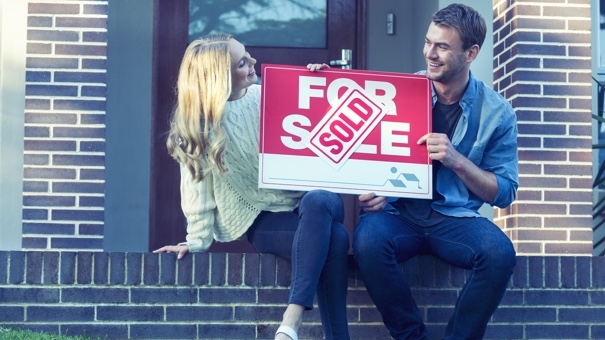 Maximize Your Home Sale: Expert Strategies for Evaluating Offers