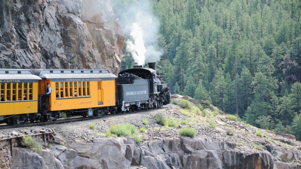 Best Train Journeys in the USA: Scenic Routes & Experiences