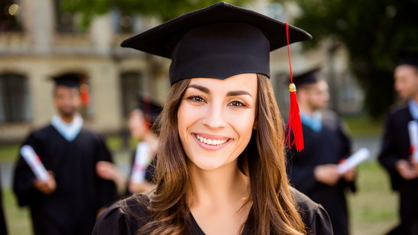 Best Financial Gifts for College Graduates: Beyond Cash