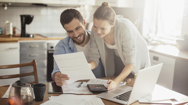 Financial Harmony: 4 Steps to Achieving Shared Money Goals in Your Relationship