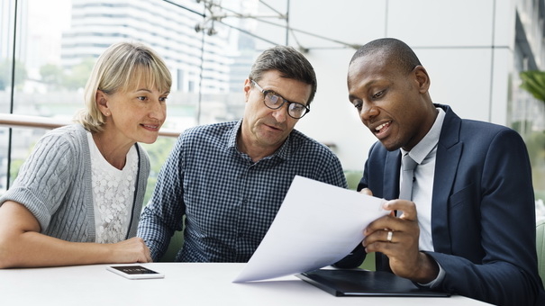 Key Questions to Ask Your Financial Advisor: Maximize Your Annual Meeting