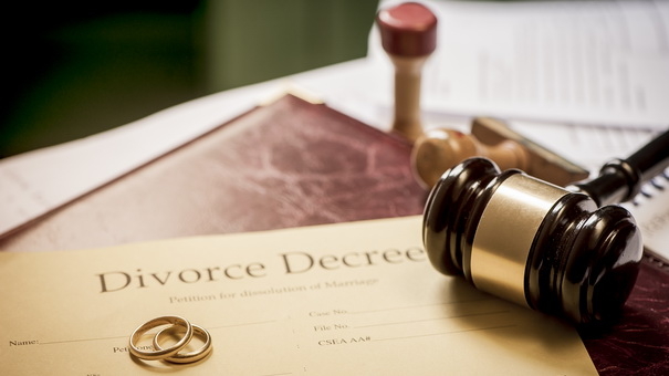Divorce & Credit: Understanding the Impact and Protecting Your Financial Future